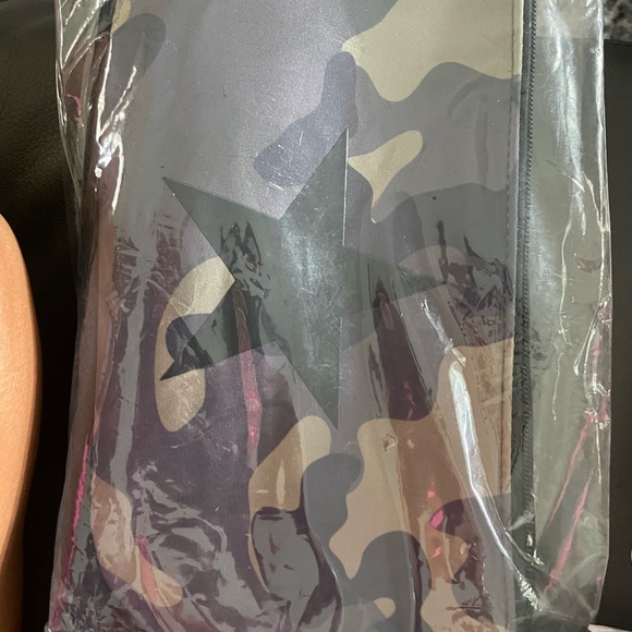 Neoprene make up bags. Perfect with some of the matching pattern neoprene bags. - Picture 1 of 5